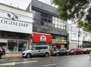 Local comercial · 100m² · Local en Almagro