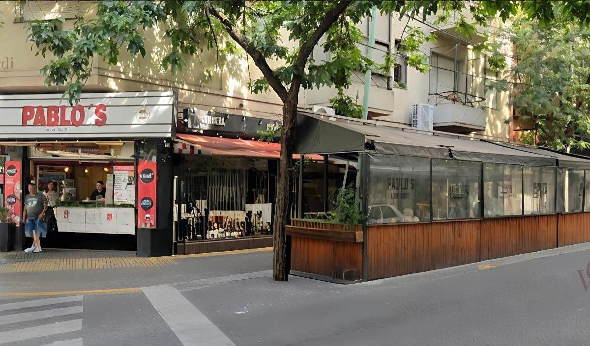 Av : Cordoba  al 2500,  Barrio Norte, Capital Federal