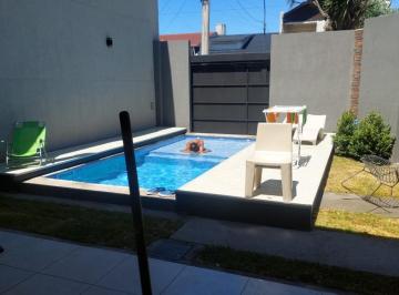 Casa · 150m² · 4 Ambientes · 2 Cocheras · Venta Casa Moderna Calidad Premium
