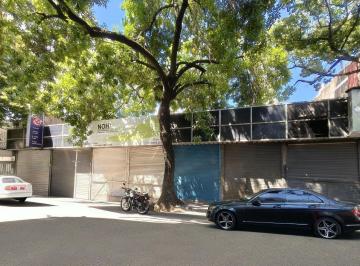 Local comercial · 550m² · Local en Flores