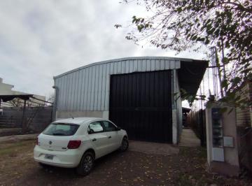 Local comercial · 188m² · Alquiler en Bloque Galpon 2 Casas en Lote Propio.