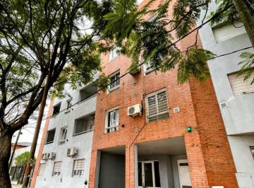 Departamento de 2 ambientes, La Plata · Departamento Al Frente con 1 Dormitorio y Cochera Descubierta.