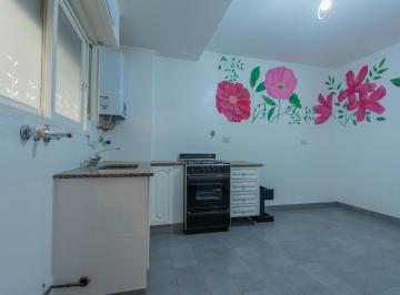 Casa · 45m² · 2 Ambientes · 1 Cochera · Venta 2 Amb. Apto Prof. C/cochera