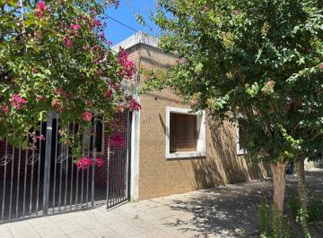 Casa · 106m² · 5 Ambientes · 1 Cochera · Se Vende Casa en Reconquista
