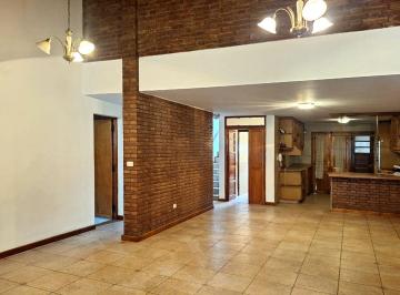 Casa · 225m² · 5 Ambientes · 1 Cochera · Venta Amplia Casa Bombal Sur Godoy Cruz Mendoza