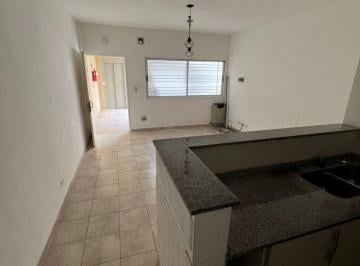 Departamento · 48m² · 2 Ambientes · Vta Depto 2 Amb Cfte Balcon Luminoso V. Urquiza