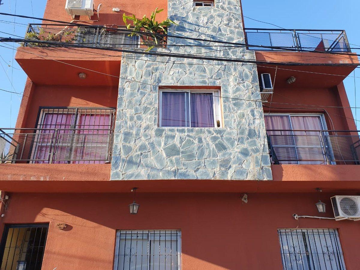 Entre Ríos 1000,  Villa Luzuriaga, La Matanza
