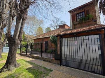 PH · 85m² · 4 Ambientes · 1 Cochera · Adrogue Venta PH 4 Ambientes con Cochera