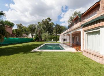 Casa · 600m² · 13 Ambientes · Destacada Casa en Las Lomas de San Isidro