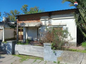 Casa · 61m² · 3 Ambientes · 1 Cochera · Venta Casa Lote Propio 3 Ambientes Guernica