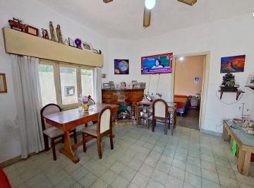 Casa · 61m² · 3 Ambientes · 1 Cochera · Venta Casa Lote Propio 3 Ambientes Guernica