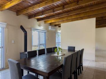 Casa · 150m² · 4 Ambientes · Casa en Venta La Plata