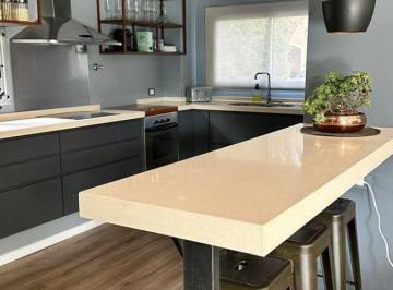 Casa Venta 253m² de 5 ambientes · Casa en Venta en Los Ombues de Hudson