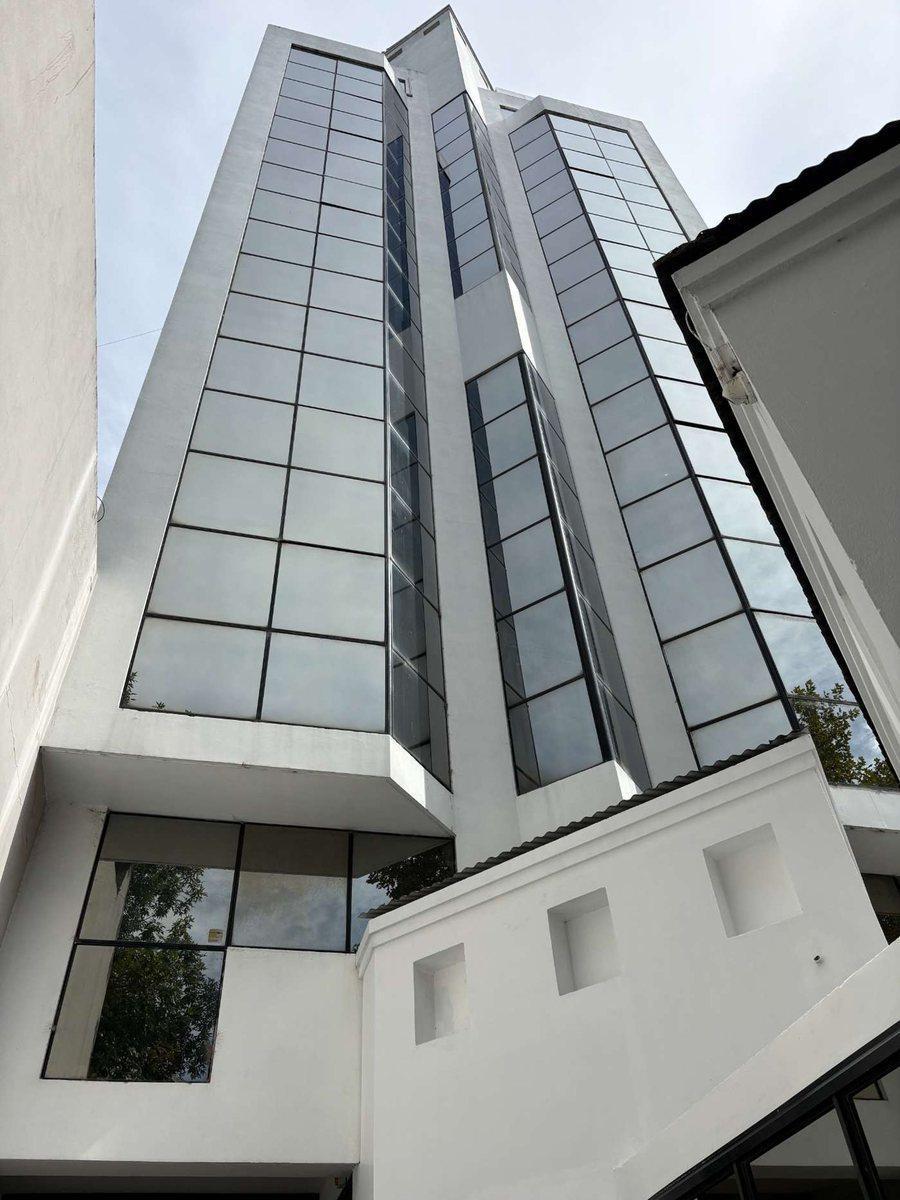 Avenida 13 Entre 45 y 46 600,  La Plata, La Plata