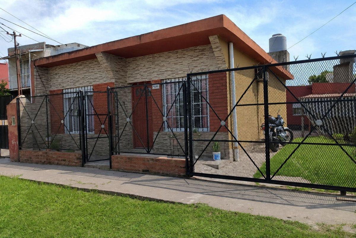 Calle 12 1600