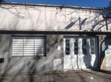 Casa · 80m² · 4 Ambientes · 1 Cochera · Casa en Venta La Plata