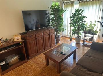 Departamento · 79m² · 4 Ambientes · Venta 4 Ambientes Barracas