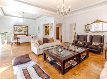 Departamento · 250m² · 5 Ambientes · Departamento Piso 5 Amb Venta Recoleta con Patio
