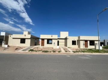 Casa · 56m² · 3 Ambientes · 1 Cochera · Venta Duplex 1 Dormitorio Etapa 4 - Docta