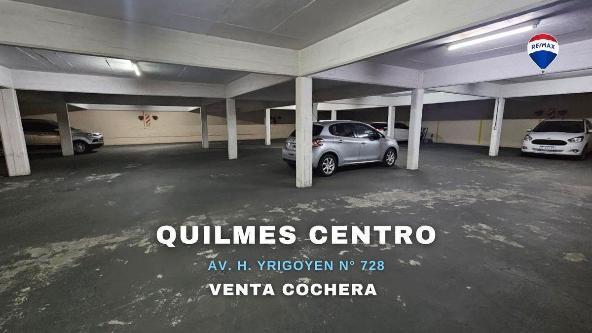 Avenida Hipólito Yrigoyen 700,  Quilmes, Quilmes