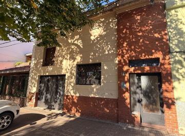 Casa · 200m² · 5 Ambientes · 1 Cochera · Casa de 5 Amb. en Venta en Centro de La Plata