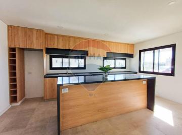 Casa · 207m² · 5 Ambientes · 2 Cocheras · Venta - Casa 5 Amb. con Piscina - Medal Cc, Pilar