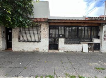 PH · 79m² · 3 Ambientes · Venta PH Al Frente 3 Amb en Ramos a Refaccionar