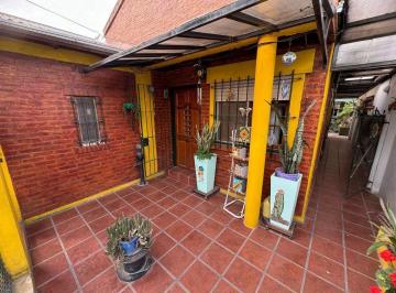 Casa · 139m² · 3 Ambientes · 1 Cochera · Venta Casa 3 Amb + Depto 3 Amb en Jcp Apto Credito