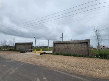 Terreno · 250m² · Venta de Terreno, de 10 m por 25 m Financio