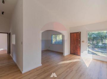 Casa · 100m² · 5 Ambientes · 1 Cochera · Alquiler - Casa 3d y Barbacoa - Medanos de Solymar Sur
