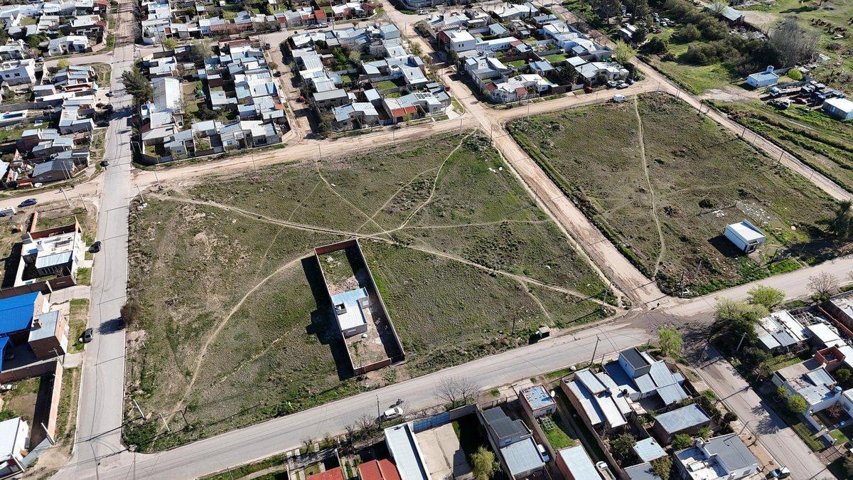Ricardo Güiraldes S/N,  Bahía Blanca, Buenos Aires (fuera de GBA)
