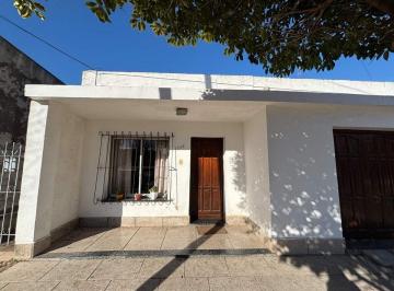 Casa · 147m² · 3 Ambientes · 1 Cochera · Casa en Venta en Bragado