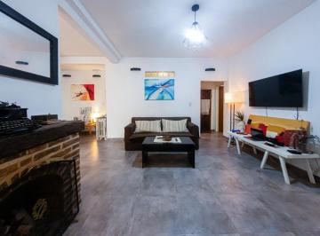 PH · 98m² · 3 Ambientes · 1 Cochera · PH 3amb con Cochera Cubierta Reciciclado Nuevo!