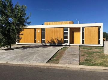 Casa · 182m² · 5 Ambientes · 6 Cocheras · Venta Casa Haras Santa María Losa Radiante Pileta