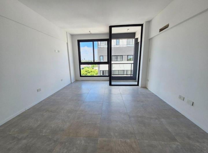Excte. Monoam a Estr C. Balcon - Piscina - Parr - Vta