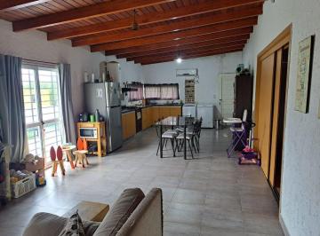 Casa · 85m² · 2 Ambientes · 1 Cochera · Venta Casa Unquillo 2 Dorm. Inversor Escrit.