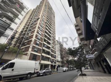 Departamento · 42m² · 2 Ambientes · Venta de Departamento 2 Ambientes con Balcón. Vista Abierta. Flores Norte