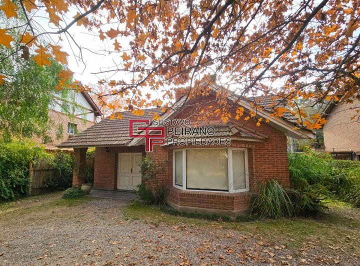 Casa · 157m² · 4 Ambientes · 1 Cochera