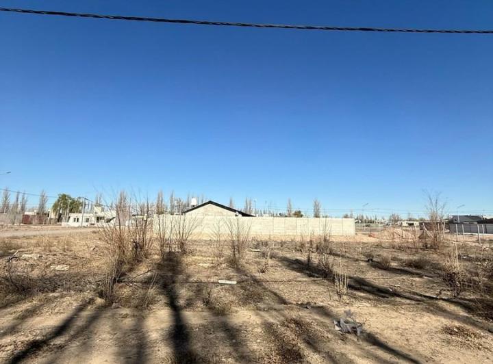 Terreno · 400m²