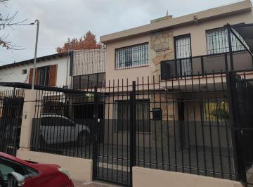 Casa de 8 ambientes, Godoy Cruz · Barrio Trapiche Impecable
