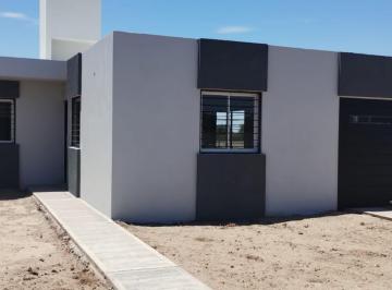 Casa · 500m² · 5 Ambientes · 2 Cocheras · Venta Casa 3 Dorm. B° Campos de Luján, Colonia Tirolesa Apta Credito