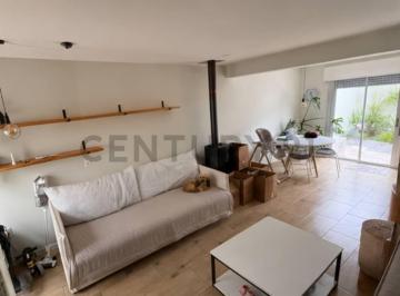 Casa · 70m² · 6 Ambientes · Alquiler Casa Duplex Impecable 2 Dorm. Patio y Balcón G/comunes Bajos
