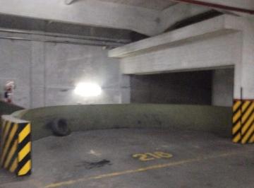 Garage · 19m² · Cochera Doble. en Tribunales!