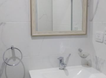 Departamento de 2 ambientes, Villa Santa Rita · Dueño Alquila Depto de 2 Amb. Mascota. Muy Luminoso.