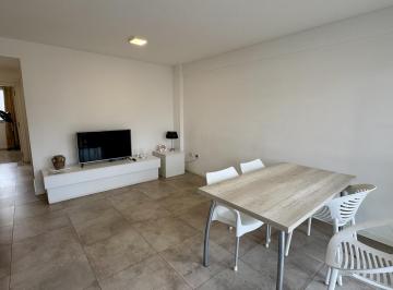 Departamento · 48m² · 3 Ambientes · 1 Cochera · Alquiler Departamento 3 Ambientes C/ Cochera