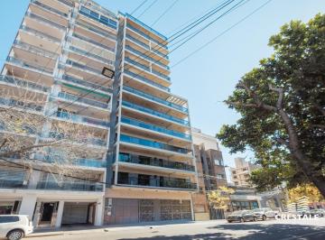 Departamento · 28m² · 1 Ambiente · 1 Cochera · Venta / Permuta - Monoambiente Loft Divisible con Balcón - Abasto, Rosario.