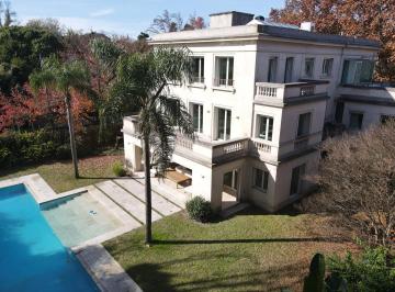 Casa · 900m² · 6 Ambientes · 4 Cocheras · Casa Libertador Al Río. Acassuso