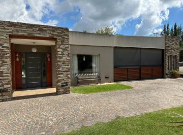 Casa · 180m² · 4 Ambientes · 2 Cocheras · Venta Casa B. La Codorniz, 4 Amb. Pileta, Cardales