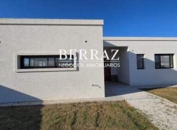 Casa · 150m² · 3 Ambientes · 1 Cochera · Casa Venta 3 Dorm. Barrio Santa Elisa Lote de 500 m² Pilar del Este