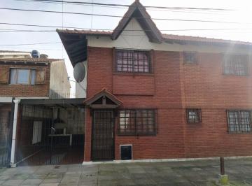 Departamento · 55m² · 3 Ambientes · 1 Cochera · Venta de Duplex 3 Ambientes en Santa Teresita con Cochera Cubierta y Parrilla a Dos Cuadras del Mar
